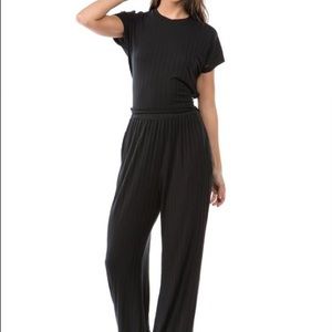 NWT Two piece pants set